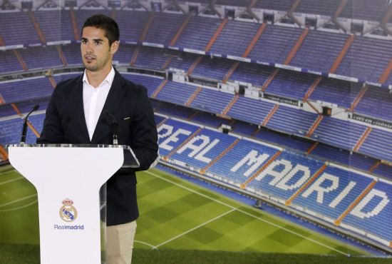 穿针引线！廖三宁连送助攻 里勒拉杆上进后邹雨宸反击暴扣（连线不断！廖三宁频送妙传 里勒拉杆打成后邹雨宸快攻重扣）