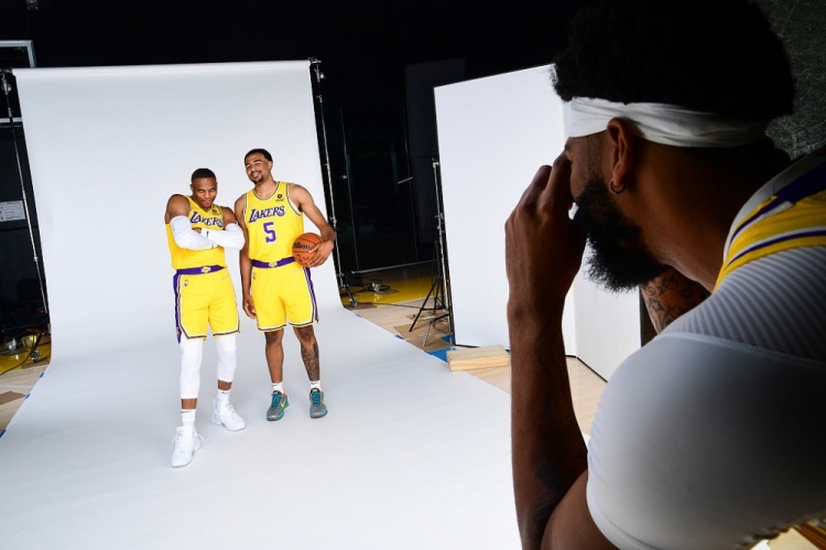 川超凉山队为飞踢裁判道歉：将加强管理，涉事球员交公安处理（川超凉山队致歉：将强化管理，飞踢裁判球员已移交公安）