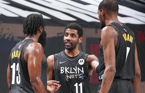 队报：吉达联合打算在世界杯后招募德尚，后者不排除执教可能（队报：吉达联合拟在世界杯后邀德尚执教，德尚对执教持开放态度）