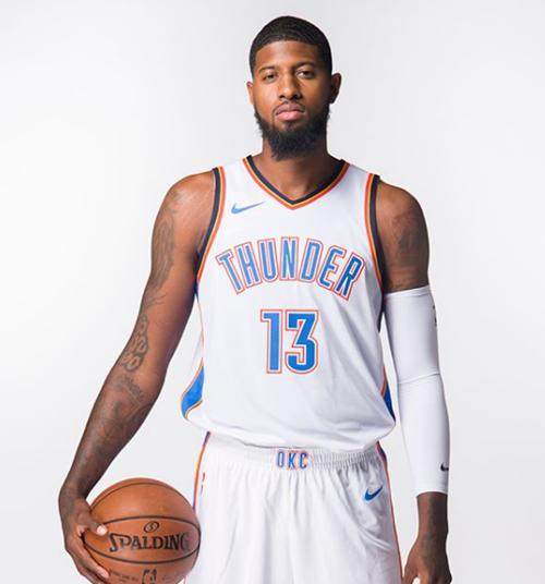 尽力了！内姆布哈德19中12空砍31分，西亚卡姆26分（虽尽全力，内姆布哈德19投12中轰31分仍未救主，西亚卡姆贡献26分）