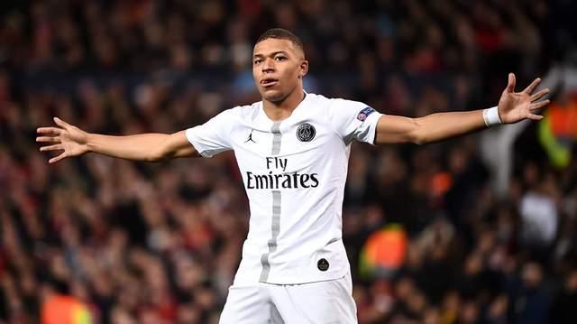 博主：塞尔吉尼奥踢完亚冠将返回巴西，达万已经回巴西治疗（据博主：塞尔吉尼奥亚冠结束后将回巴西，达万已返巴接受治疗）