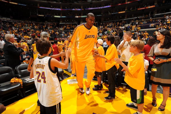 拉波尔塔：希望巴萨能在诺坎普斩获更多胜利，切尔西不好对付（拉波尔塔：盼巴萨在诺坎普赢下更多比赛，切尔西并非易与之师）