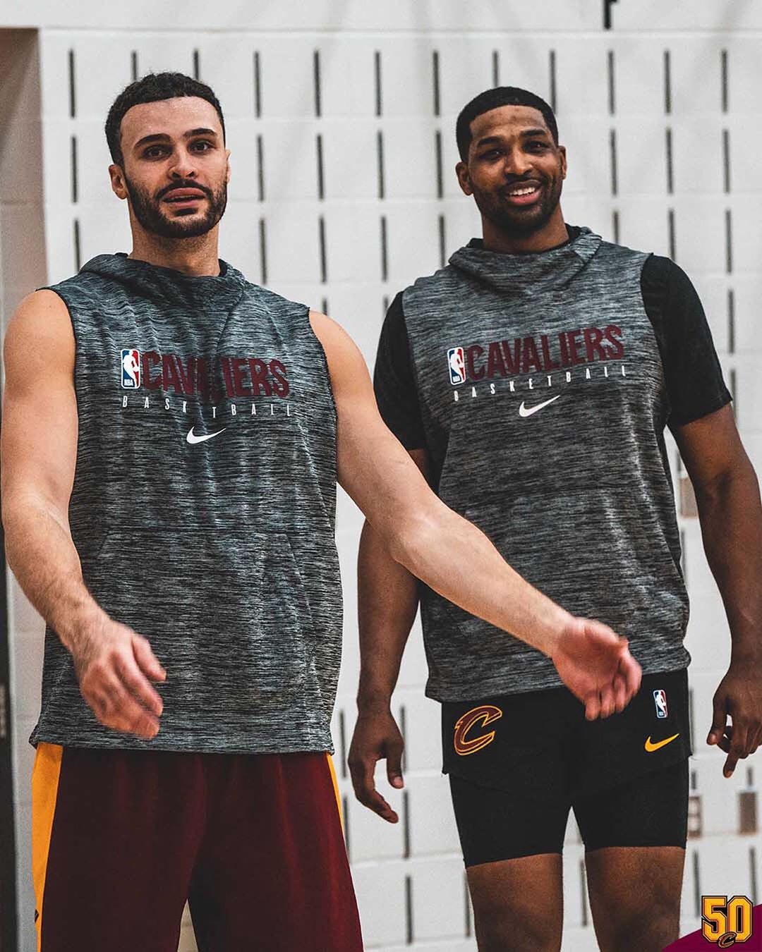 卖奖杯、卖主力、等收购，破产后的球队何去何从（变卖奖杯与主力、寄望收购：破产球队路在何方）