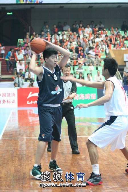 官方：赫罗纳攻击手波图左膝十字韧带撕裂，赛季报销（官方通报：赫罗纳前锋波图左膝十字韧带撕裂，本赛季提前报销）