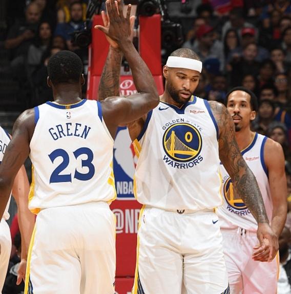 广东球迷呼声震耳欲聋（广东球迷呐喊震天动地）