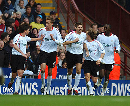 罗马诺：拜仁不会很快决定买断雅克松，但球员不会留在切尔西（罗马诺：拜仁暂缓雅克松买断决定，球员不会继续效力切尔西）