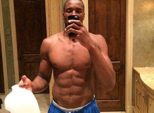 哈兰德单场五球震撼世界（哈兰德独中五元，惊艳足坛）