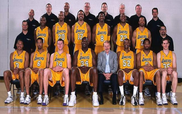 欧冠比赛战术分析：尤文图斯防守策略,（欧冠战术解读：尤文图斯的防守之道）