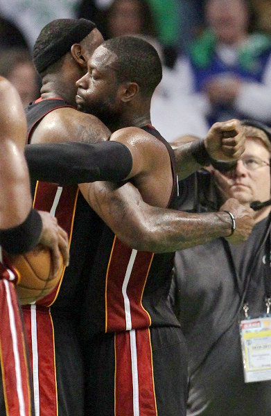 勇士最强五小阵容亮相，防守端堪称铜墙铁壁，科尔终于找到赢球钥匙（勇士祭出最强五小，防守固若金汤，科尔掌握赢球密码）