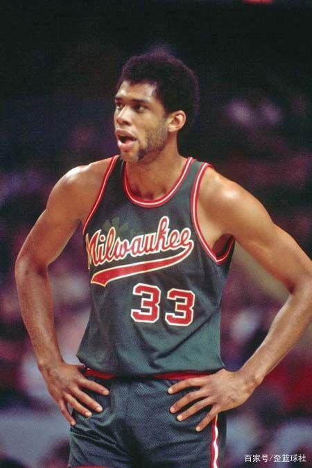 劳塔罗在意甲对29支不同球队进球，现役球员第一（劳塔罗已攻破意甲29队球门，现役第一人）