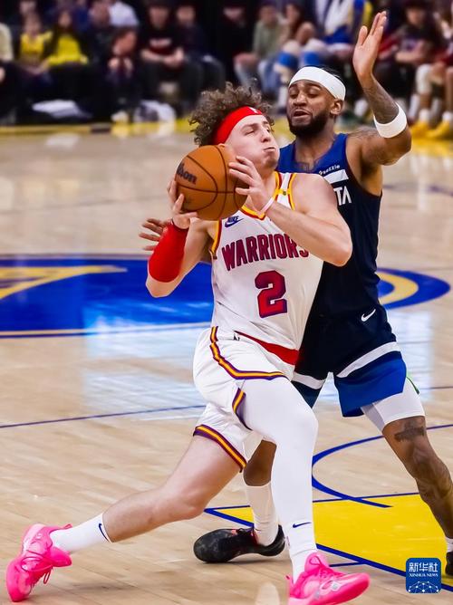 世界杯小组赛H组赛程：乌拉圭vs西班牙北京时间6月27日8点（世界杯H组小组赛：乌拉圭对阵西班牙，北京时间6月27日8：00开球）